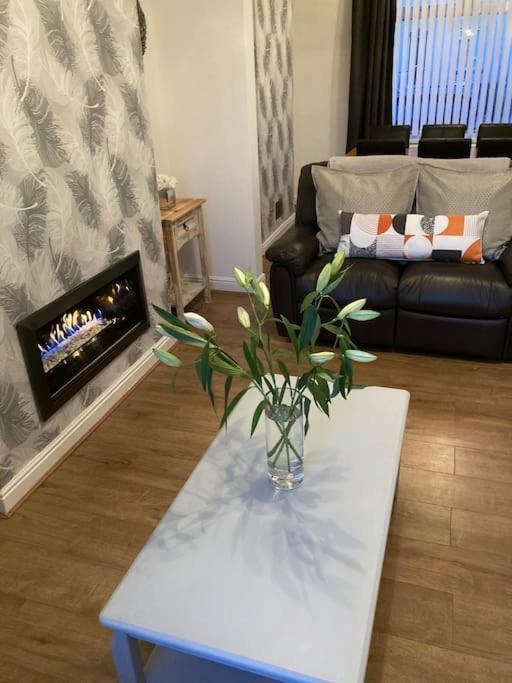 Coniston House Lancaster 3 Bedrooms Parking And Garden エクステリア 写真